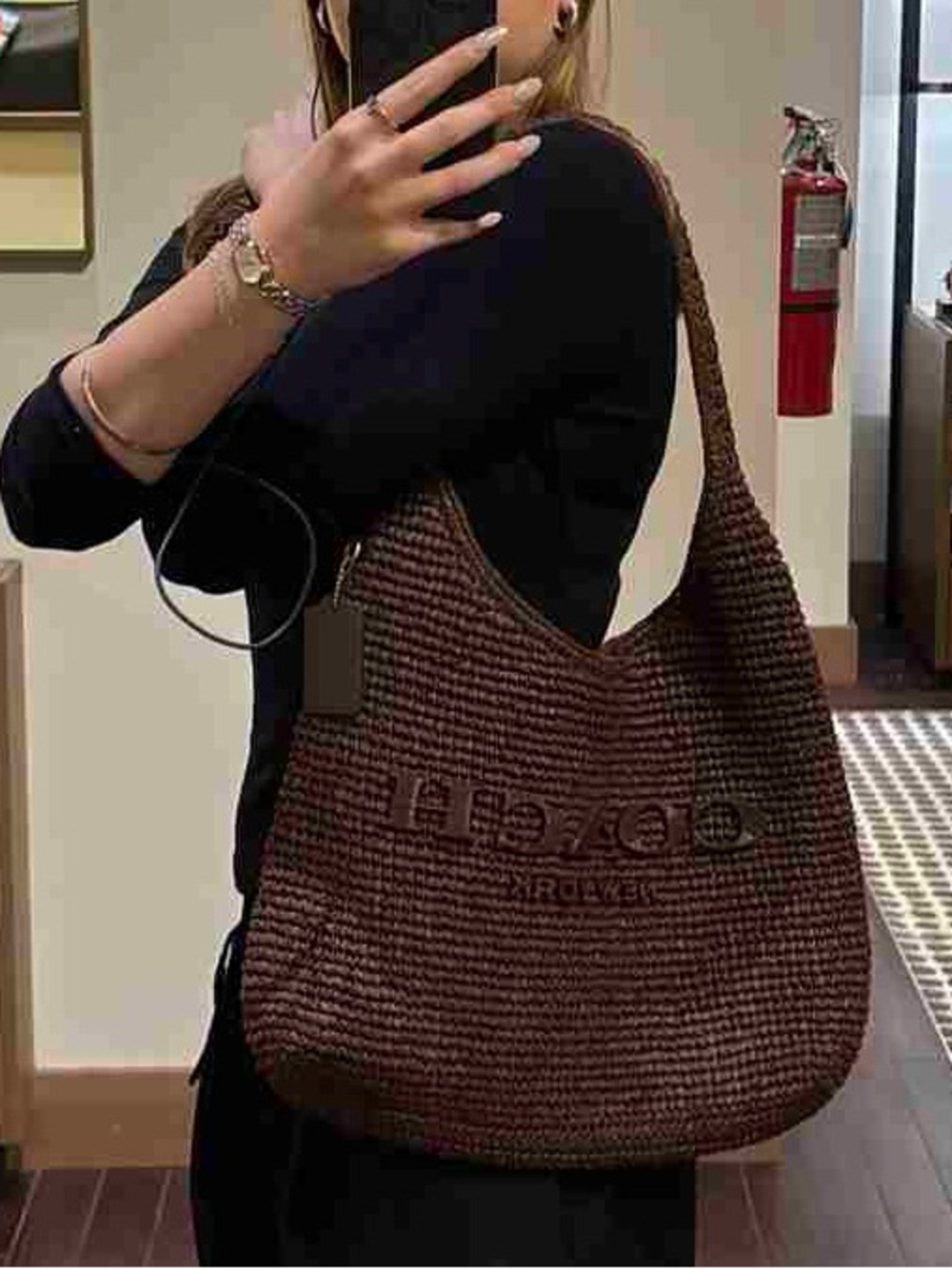 Coach NWT Brooklyn 34 in maple straw